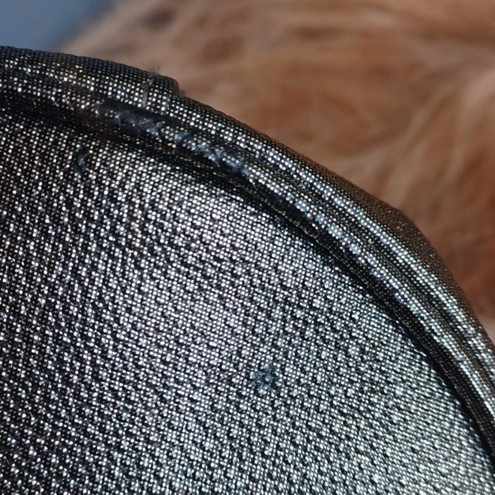 Shiseido Metallic Round Cosmetic Bag